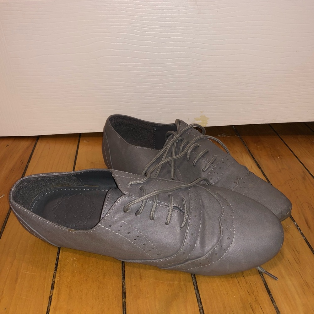 Woman’s Oxfords